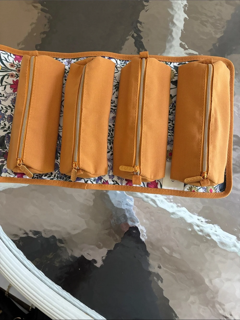 Gucci Beauty Mustard yellow jewelry /Cosmetic Pouch New